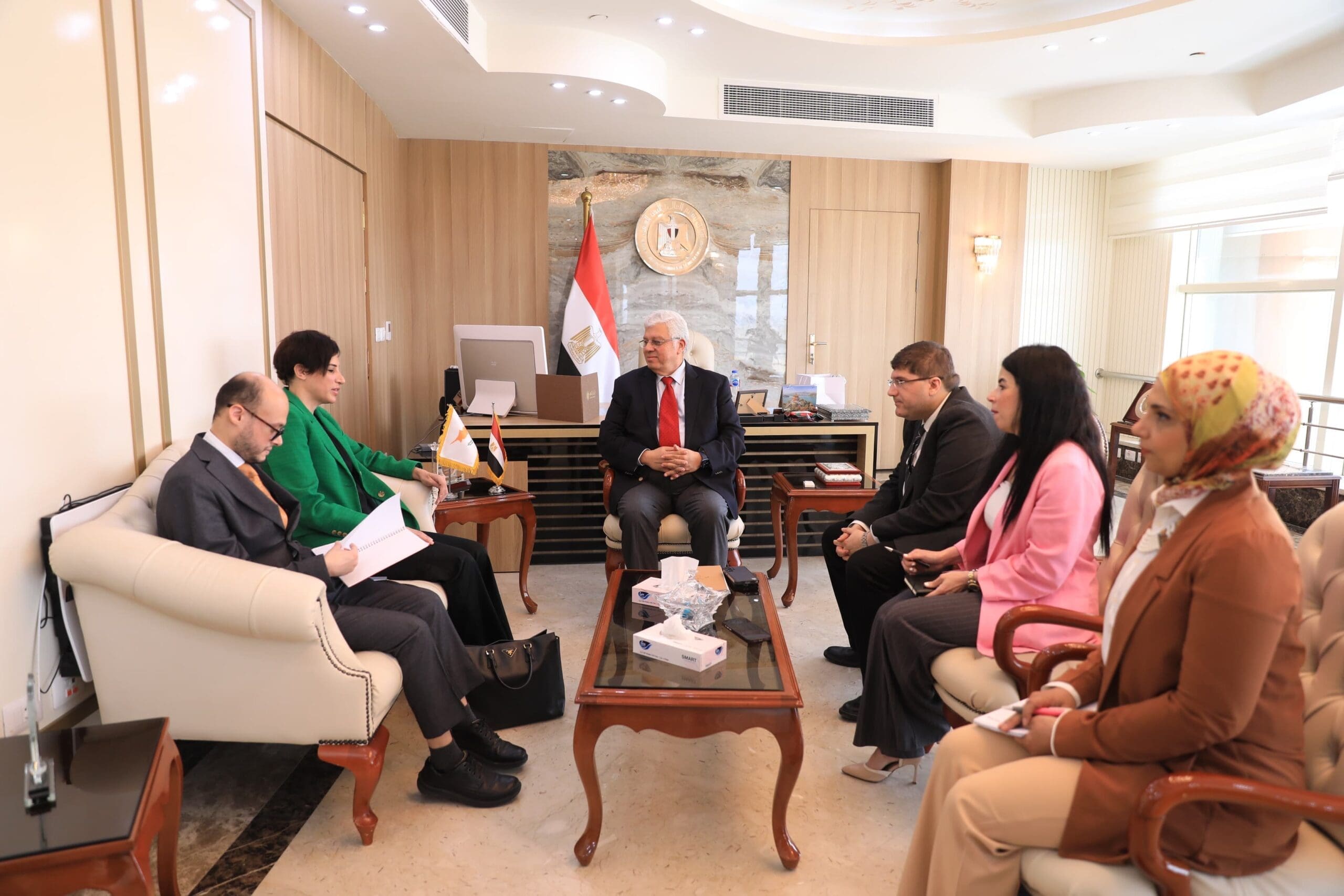 90603fb4 a65d 4a9f 92d2 bccda2d5cd7c scaled المستشفيات وزير التعليم العالي يبحث مع سفيرة قبرص دعم علاقات التعاون الأكاديمي والبحثي موقع في الجامعة