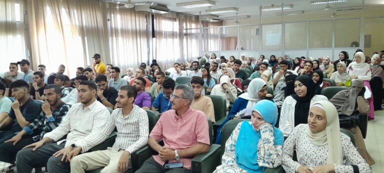 "علوم حلوان" تنظم ندوة توعوية حول التنمر والعنف ضد المرأة 4 9d17ea69 330d 472a 8948 c5089308383b استمرار "علوم حلوان" تنظم ندوة توعوية حول التنمر والعنف ضد المرأة موقع في الجامعة