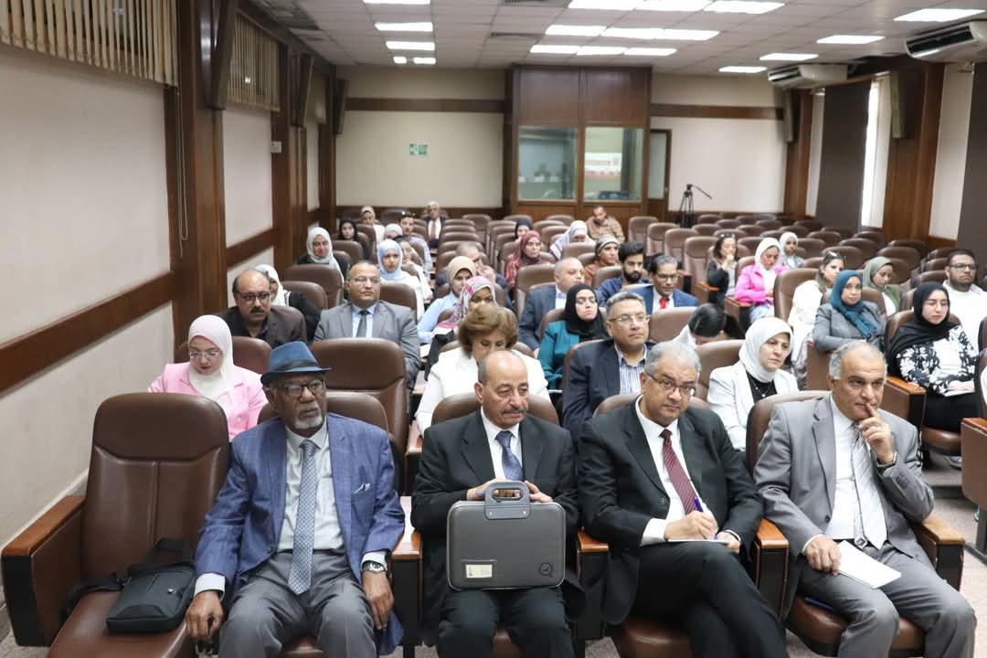 اقتصاد وعلوم سياسية القاهرة تناقش التقرير الاستراتيجي العربي بمشاركة نخبة الخبراء 1 FB IMG 1746252181033 القاهرة اقتصاد وعلوم سياسية القاهرة تناقش التقرير الاستراتيجي العربي بمشاركة نخبة الخبراء موقع في الجامعة