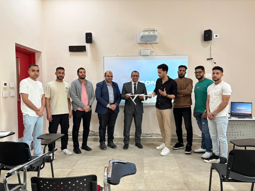 FB IMG 1746632305640 جامعة المنصورة جامعة المنصورة الجديدة تدعم مشروعات طلابية مبتكرة في هندسة الطيران موقع في الجامعة