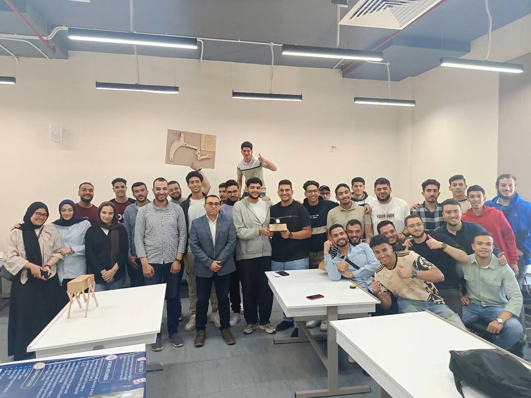 هندسة المنصورة الأهلية تنظم يوماً علمياً لـ"ميكانيكا وديناميكا الآلات" بمشروعات طلابية مبتكرة