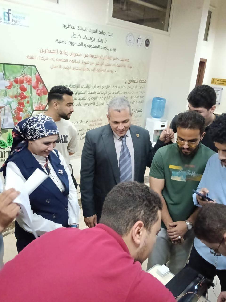 FB IMG 1746873018572 طلاب هندسة القاهرة يحصدون جائزة دولية بإيطاليا 25 مشروعًا إلكترونيًا في يوم الهندسة بجامعة المنصورة الأهلية موقع في الجامعة