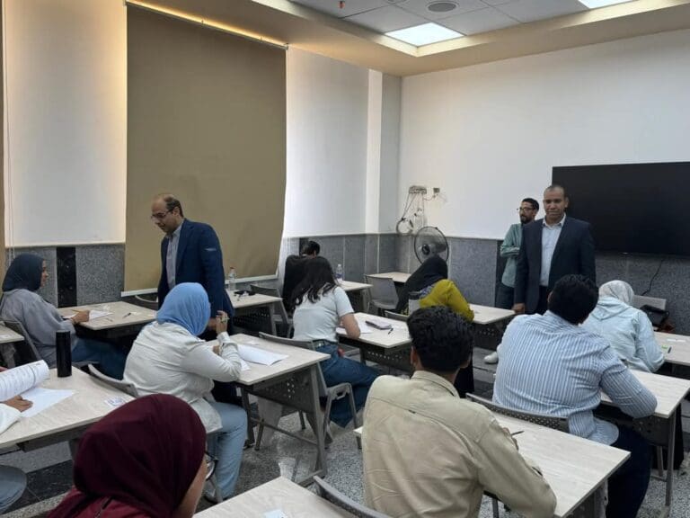 انطلاق امتحانات برنامج العلاج الطبيعي بجامعة جنوب الوادي الأهلية 12 FB IMG 1746878098452 جامعة المنصورة انطلاق امتحانات برنامج العلاج الطبيعي بجامعة جنوب الوادي الأهلية موقع في الجامعة