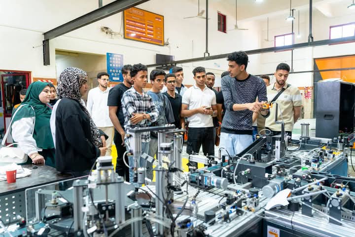 طلاب تكنولوجية الفيوم