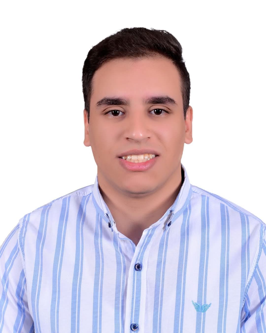 FB IMG 1747163508699 الوادي طالب بهندسة جنوب الوادي الأهلية يحصد المركز الثالث في مسابقة الفيزياء "الحوسبة الكمية" موقع في الجامعة