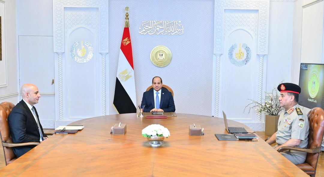 FB IMG 1747239738639 أمهات مصر بعد اجتماعه مع وزير التعليم.. "أمهات مصر": الرئيس السيسي حريص علي انتقاء أفضل الكوادر التعليمية موقع في الجامعة
