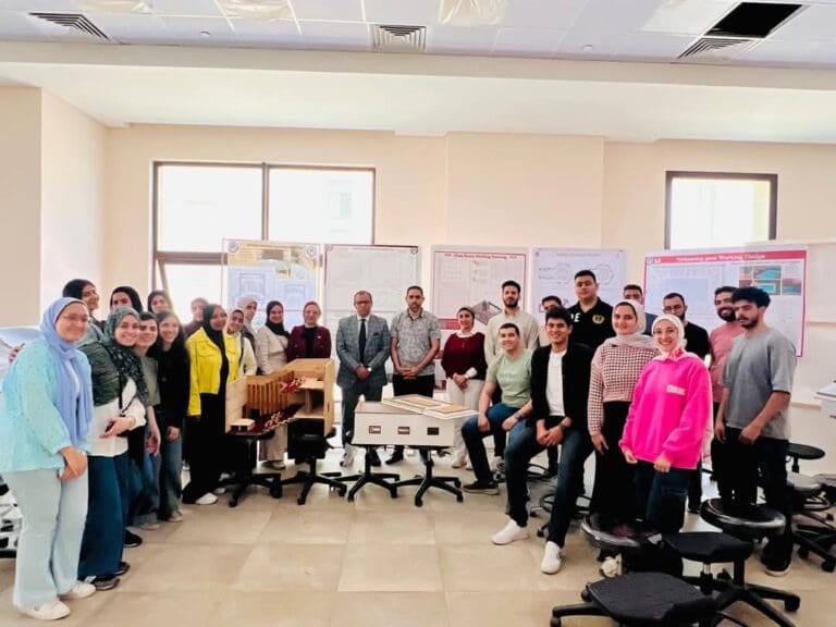 طلاب "العمارة البيئية" بجامعة المنصورة يبدعون في تنفيذ الرسومات بمدرسة حديثة 7 FB IMG 1748105755676 الهيئة الهندسية طلاب "العمارة البيئية" بجامعة المنصورة يبدعون في تنفيذ الرسومات بمدرسة حديثة موقع في الجامعة