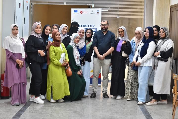 جامعة طيبة التكنولوجية تشارك في تدريبات طريقك إلى العمل الحر