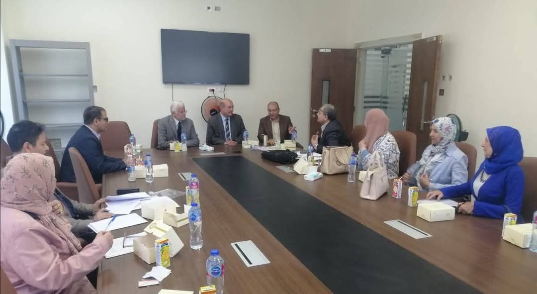 FB IMG 1748461442177 خبرات علمية مرموقة تُثري اختبارات برنامج الصيدلة الإكلينيكية بجامعة الزقازيق الأهلية موقع في الجامعة