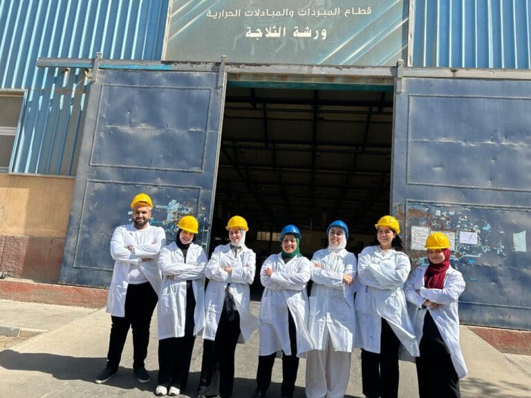 "كيميترون 360".. شباب إعلام سيناء يدعمون الصناعة المصرية بشعار "قرارك في المضمون" 21 IMG 20250505 WA0026 جامعة سيناء "كيميترون 360".. شباب إعلام سيناء يدعمون الصناعة المصرية بشعار "قرارك في المضمون" موقع في الجامعة