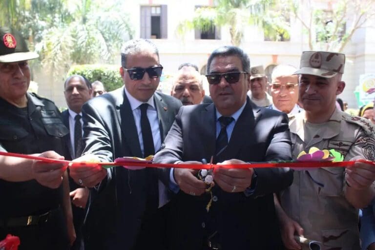 "إبداع الجيزة يزهر في ختام الأنشطة".. مهرجان يحتفي بالمواهب ويبني الإنسان المصري 6 IMG 20250508 WA0053 امتحانات المصريين بالخارج "إبداع الجيزة يزهر في ختام الأنشطة".. مهرجان يحتفي بالمواهب ويبني الإنسان المصري موقع في الجامعة