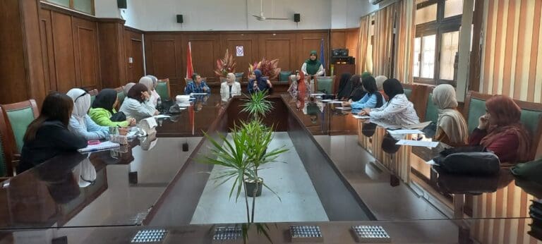 جامعة قناة السويس تدعم تمكين المرأة عبر برنامج تدريبي لريادة الأعمال والمشروعات الصغيرة 5 جامعة قناة السويس