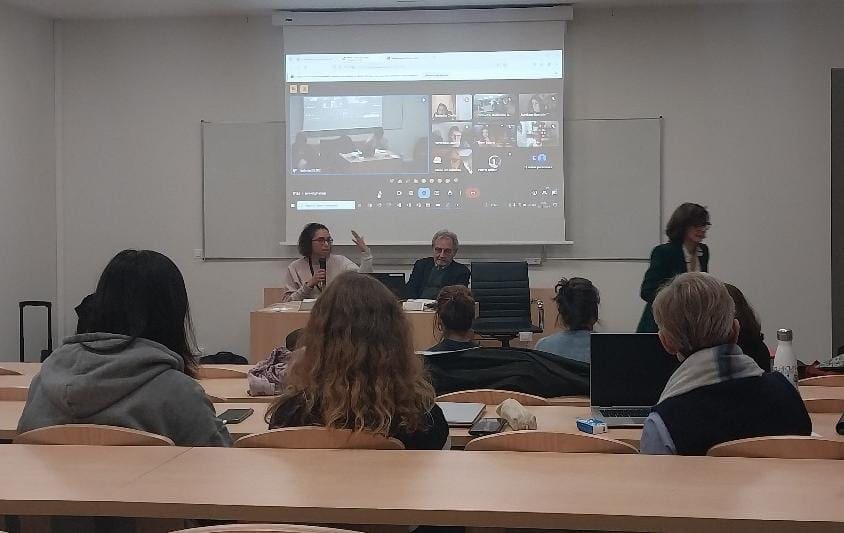 IMG 20250512 WA0056 بطولة العالم منحة ممولة بالكامل من السوربون لجامعة أسيوط لدعم الباحثين المصريين موقع في الجامعة