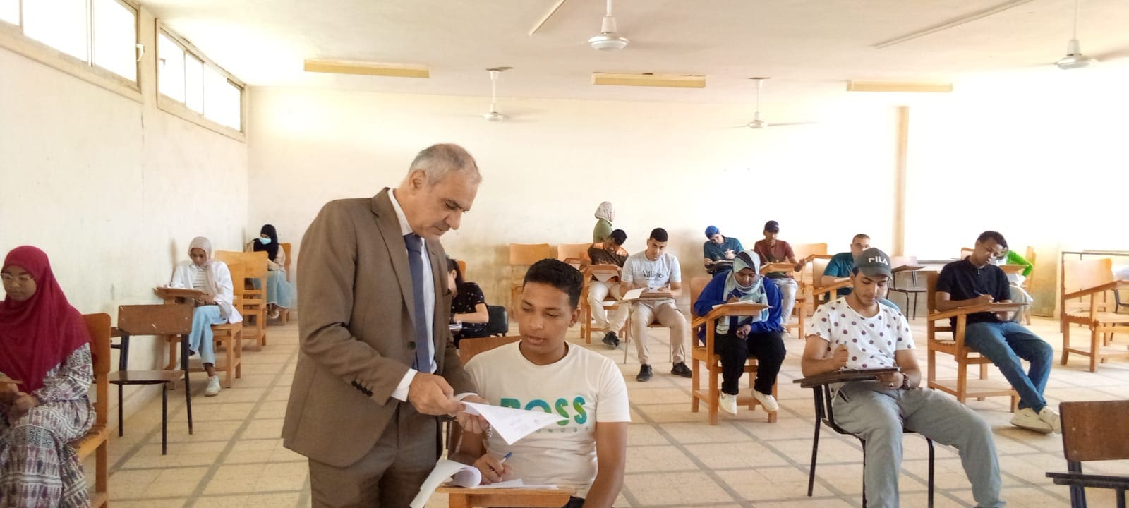 رئيس جامعة أسوان