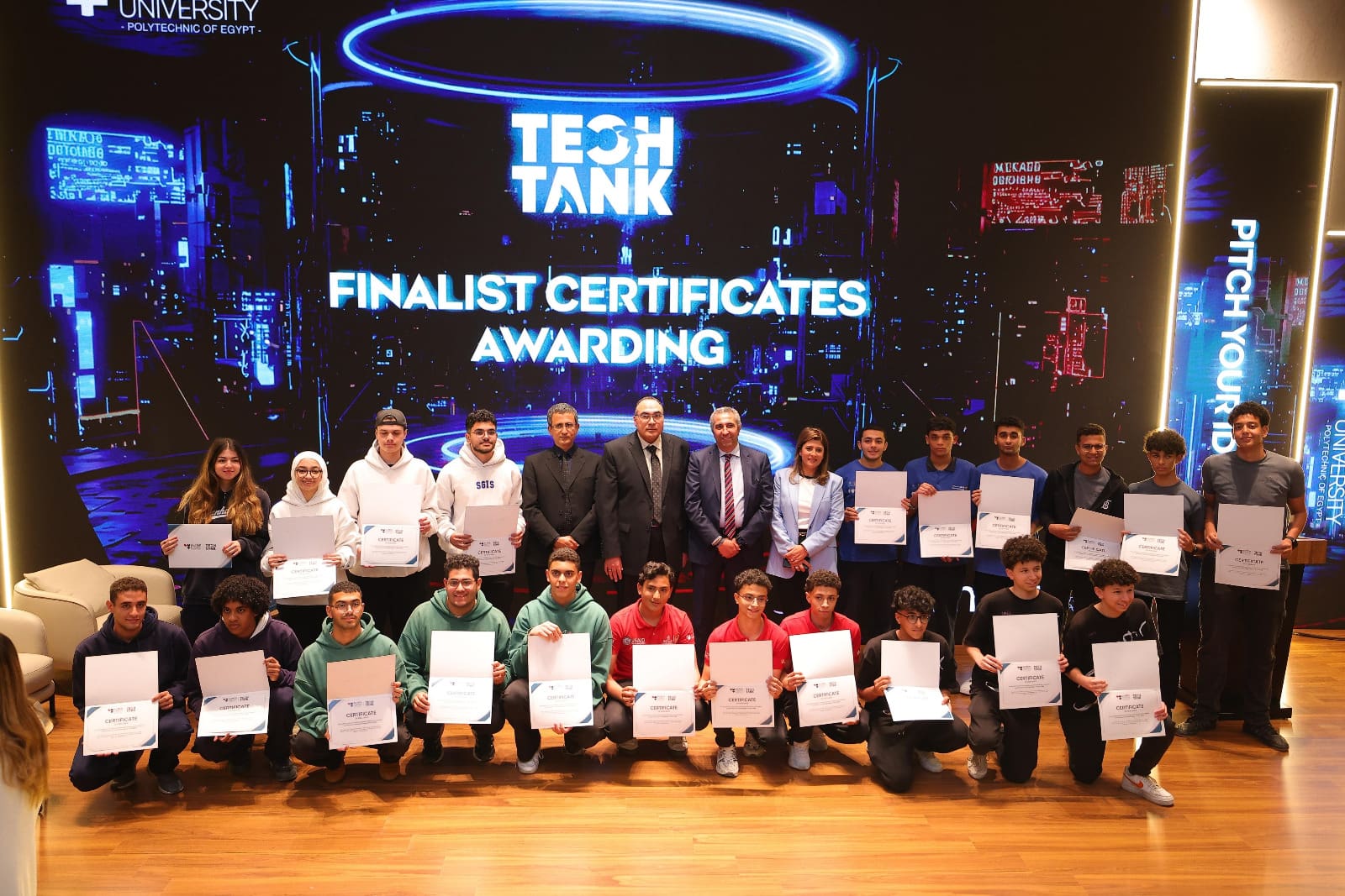 جامعة السويدي التكنولوجية تُتوّج فريق RenGen Power بجائزة TechTank 2025