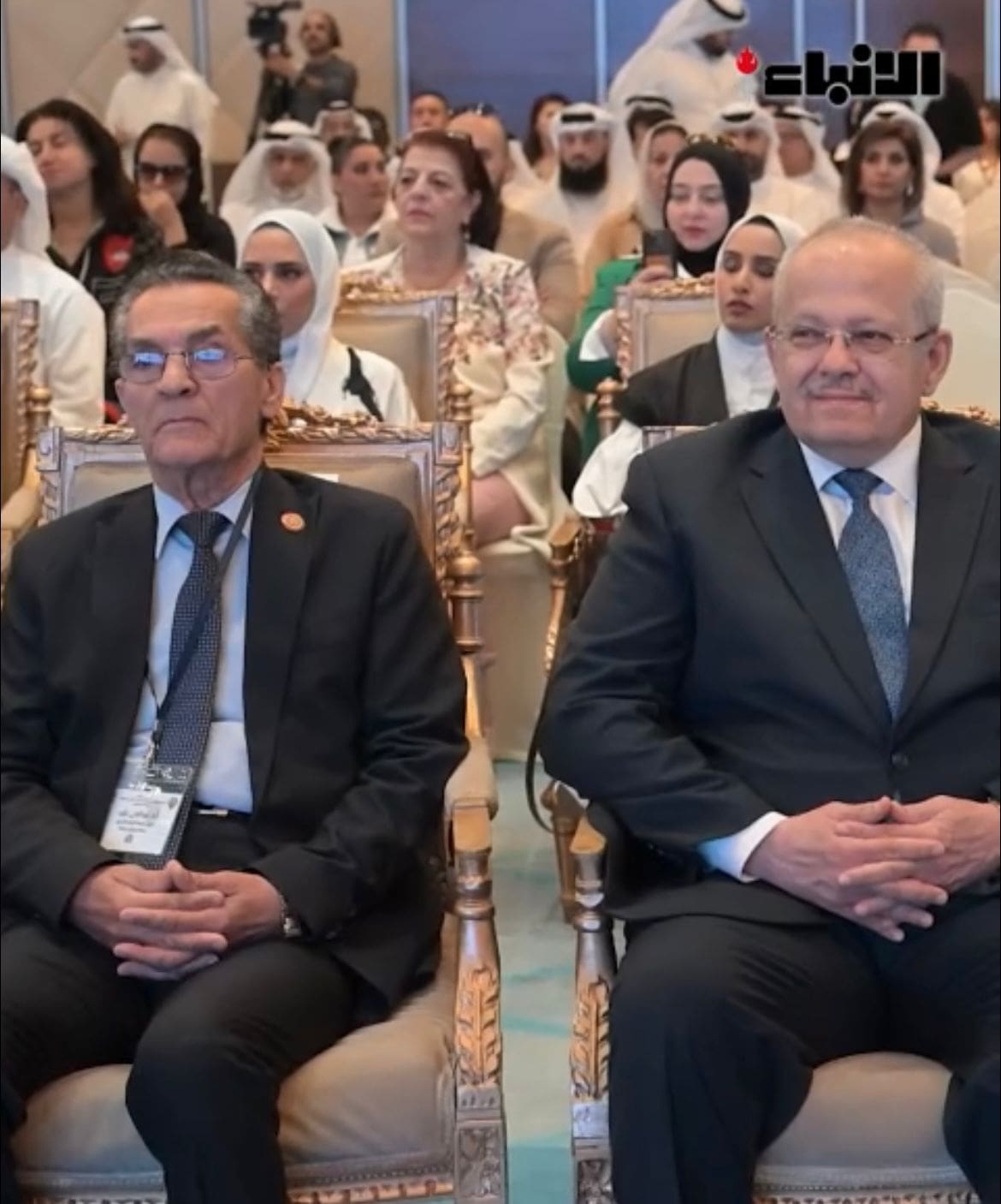IMG 20250518 WA0039 رئيس الخشت يترأس جلسة علمية ويطرح رؤية علمية شرعية متوازنة ويحذر من مخاطر تحرير الجينوم البشري موقع في الجامعة