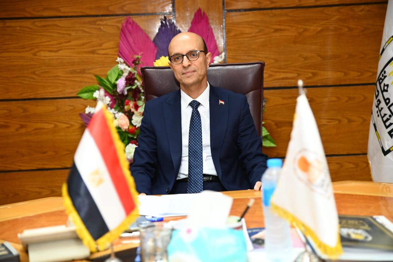 المنشاوي يترأس لجنة اختيار عميد كلية التربية الرياضية بجامعة أسيوط 1 IMG 20250520 WA0008 المنشاوي يترأس لجنة اختيار عميد كلية التربية الرياضية بجامعة أسيوط موقع في الجامعة