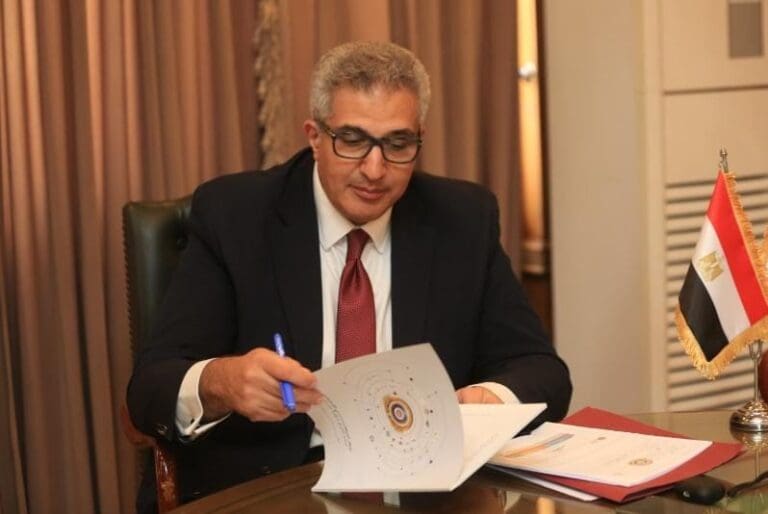 لتحفيز الطلاب على التفوق والابتكار .. أمين "الأعلى للجامعات" يكشف أهمية الإطار المرجعي الموحد للتعليم العالي 11 الدكتور مصطفى رفعت أمين المجلس الأعلى للجامعات