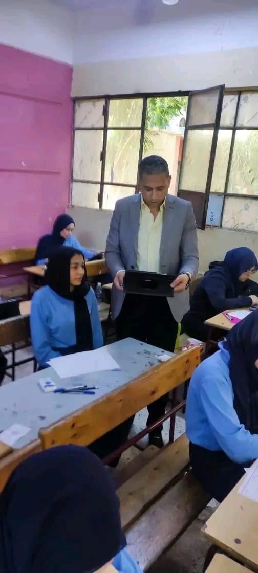تعليمات مشددة من وكيل تعليم الجيزة بشأن سير امتحانات صفوف النقل الثانوي 1 IMG 20250521 WA0115 تعليم الجيزة تعليمات مشددة من وكيل تعليم الجيزة بشأن سير امتحانات صفوف النقل الثانوي موقع في الجامعة
