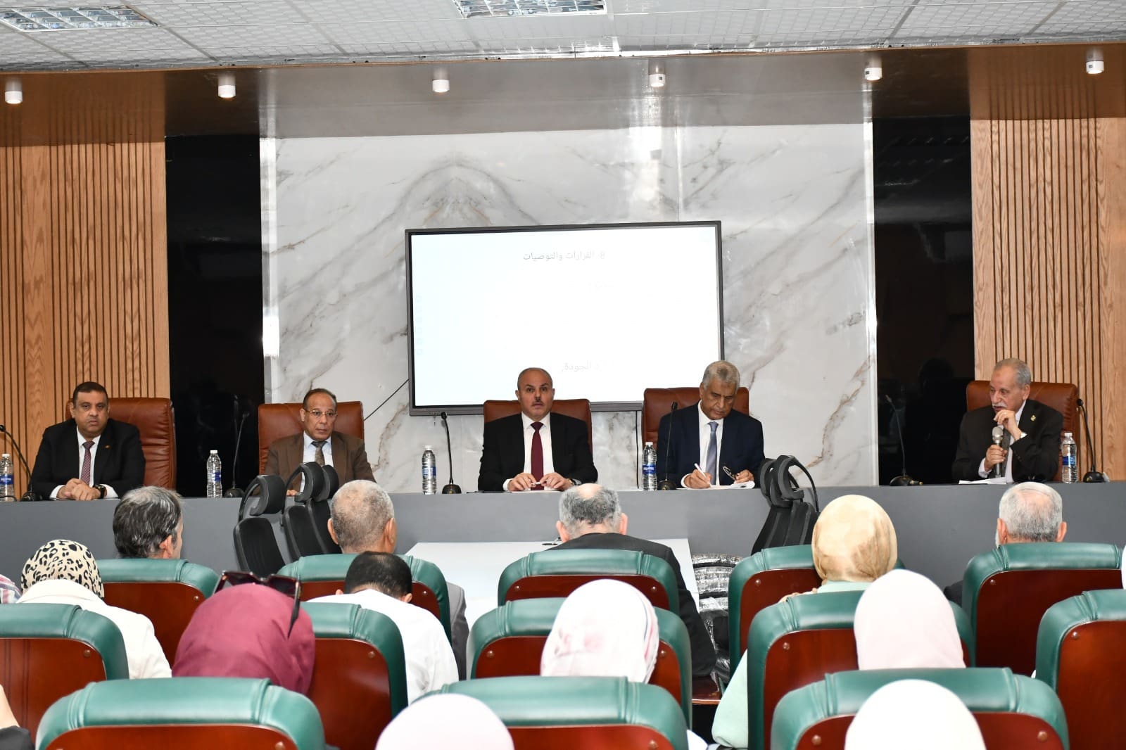 اجتماع مجلس جامعة قناة السويس