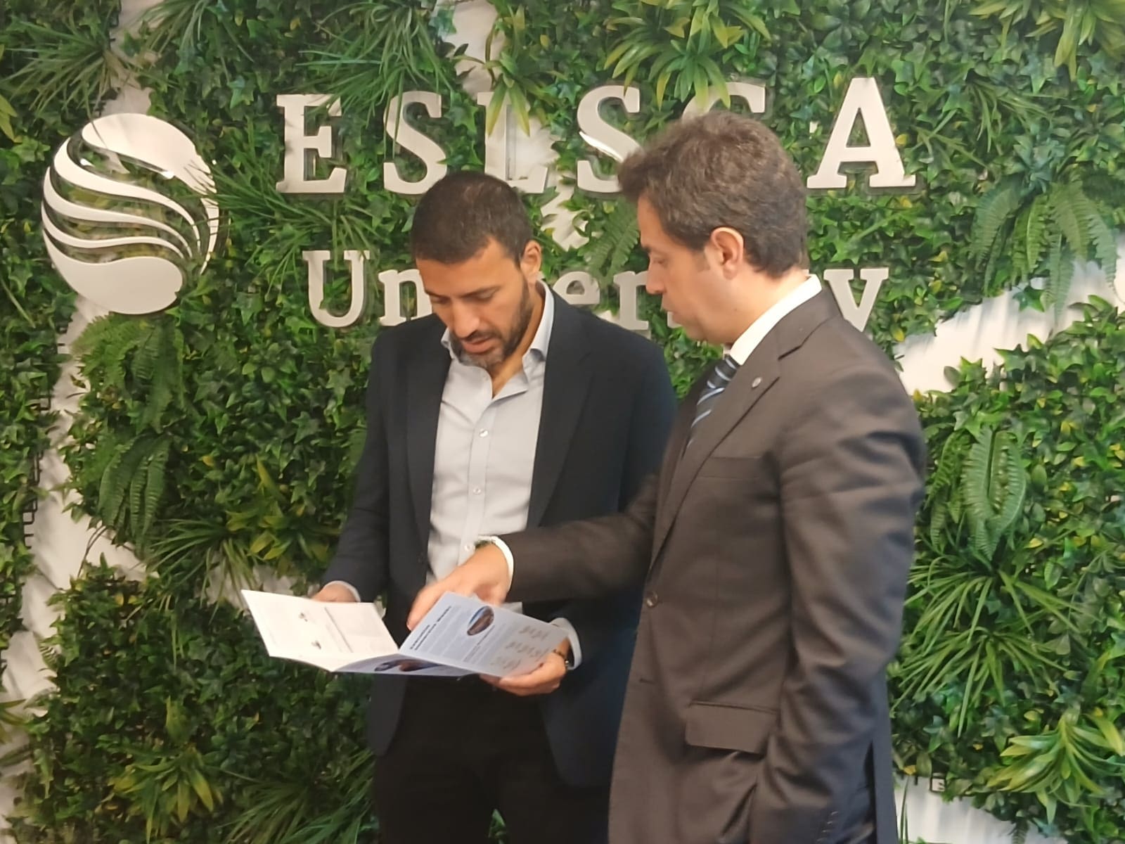 تعاون بين جامعة أسلسكا وكلية كاتوليكا بورتو البرتغالية لإطلاق مشروع "الدراسة بلا حدود"