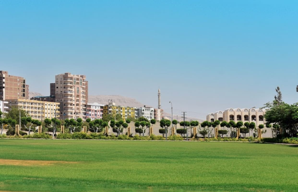 IMG 0495 المعهد المعهد العالي لنظم التجارة الإلكترونية بسوهاج 2025.. التخصصات والمصاريف والمؤهلات المطلوبة موقع في الجامعة