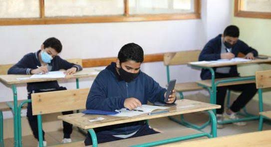 IMG 0917 نموذج توافد الطلاب على اللجان لبدء امتحانات الشهادة الإعدادية 2025 موقع في الجامعة