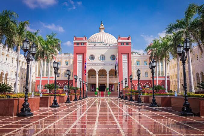 الجامعة البريطانية BUE المصاريف والتخصصات 2025 1 الجامعة البريطانية BUE المصاريف والتخصصات 2025