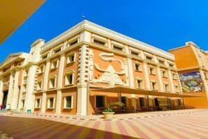 كلية العلاج الطبيعي بجامعة الأهرام الكندية