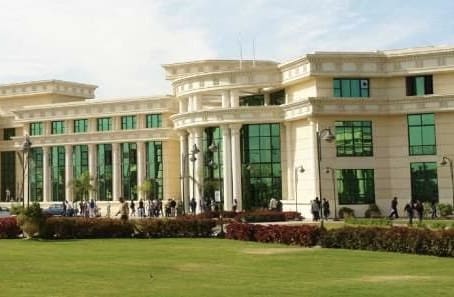 جامعة أكتوبر للعلوم الحديثة والآداب "MSA".. المنح وشروط القبول
