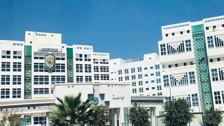 جامعة دمنهور الأهلية تحذر الطلاب وأولياء الأمور من الصفحات الوهمية والمعلومات المضللة 1 تعرف على مزايا الدراسة بجامعة دمنهور الأهلية الجديدة 2025