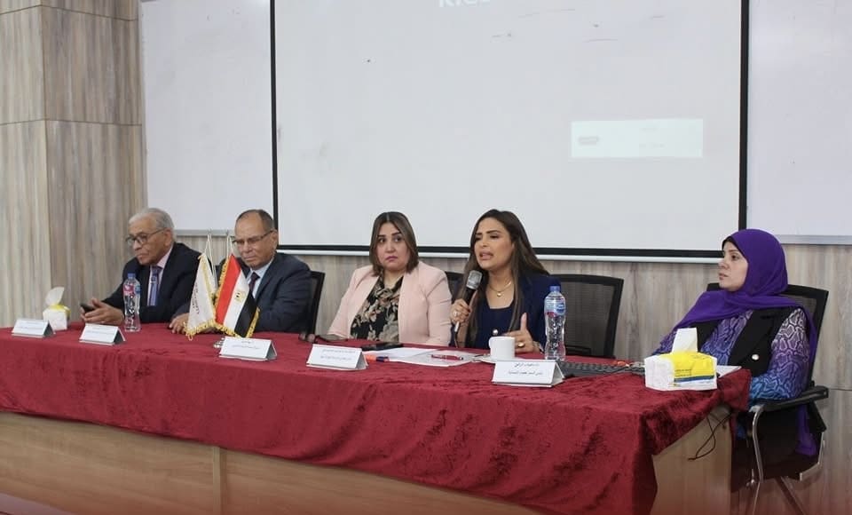 قسم العلوم الإنسانية بجامعة مايو ينظم ندوة حول "الانتماء وقيم المواطنة" 1 IMG 9352 جامعة مايو قسم العلوم الإنسانية بجامعة مايو ينظم ندوة حول "الانتماء وقيم المواطنة" موقع في الجامعة