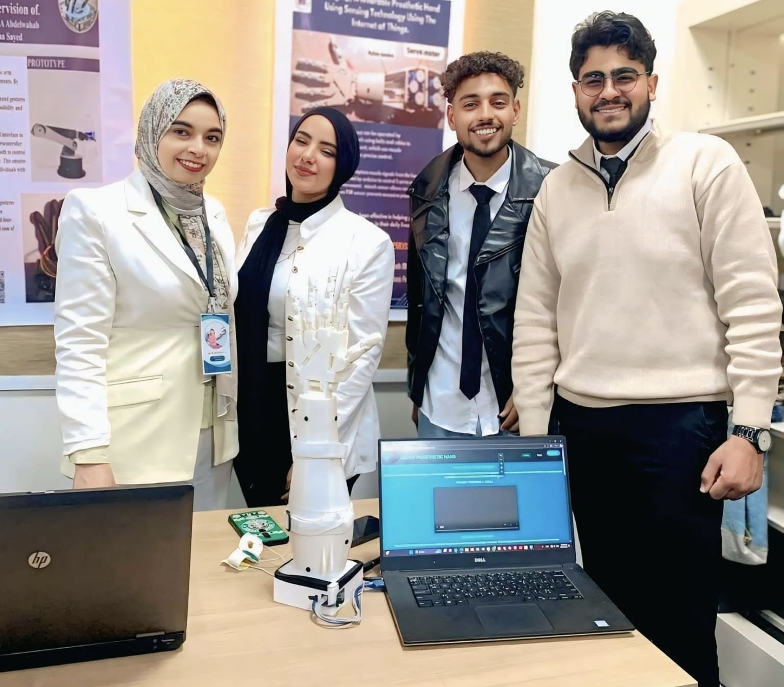 IMG 9670 جامعة أسيوط الجديدة تصميم يد صناعية للمبتورين في "كلية تكنولوجيا الصناعة والطاقة" بجامعة أسيوط الجديدة التكنولوجية موقع في الجامعة