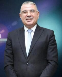 الدكتور فريد محرم عميدا كلية التجارة جامعة عين شمس