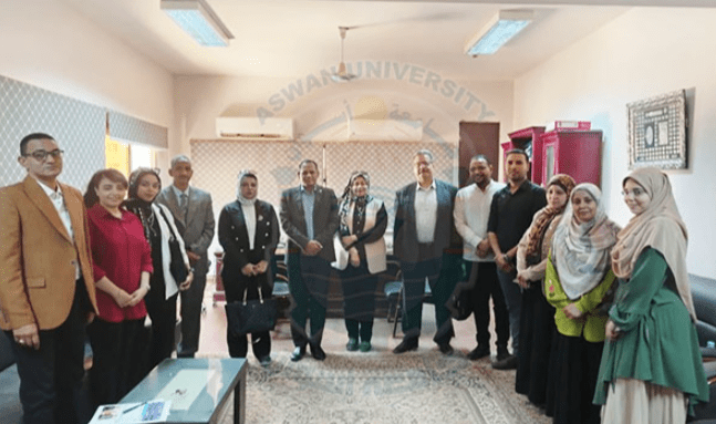 جامعة أسوان تواصل استعداداتها للاعتماد الأكاديمي بزيارات ميدانية مكثفة لوحدات الجودة 7 جامعة أسوان