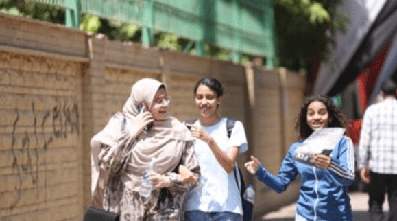 للشهادة الإعدادية 2025.. طلاب 2024 يروون أسرار التفوق رغم التحديات