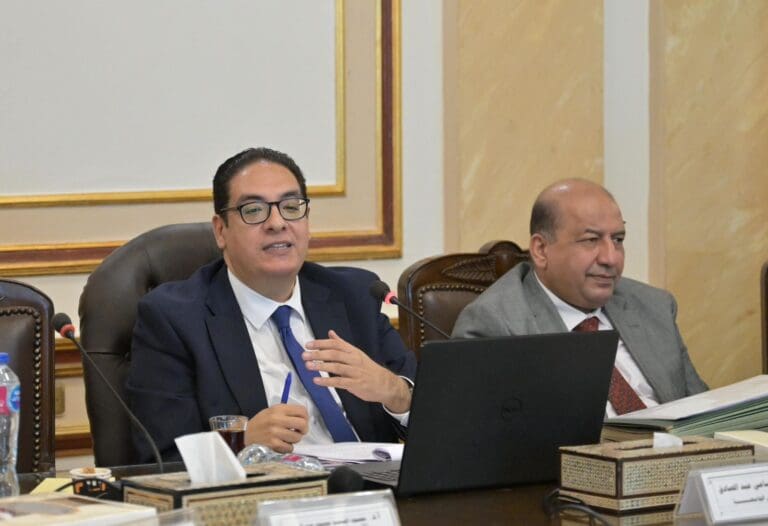جامعة القاهرة تقرر إعادة تشكيل لجنة المنشآت الجامعية لوضع سياسة تعديلات وصيانة مبانى الكليات 18 c4f11bf2 1c64 430b ab25 86f470df6ec5 1 مصر جامعة القاهرة تقرر إعادة تشكيل لجنة المنشآت الجامعية لوضع سياسة تعديلات وصيانة مبانى الكليات موقع في الجامعة
