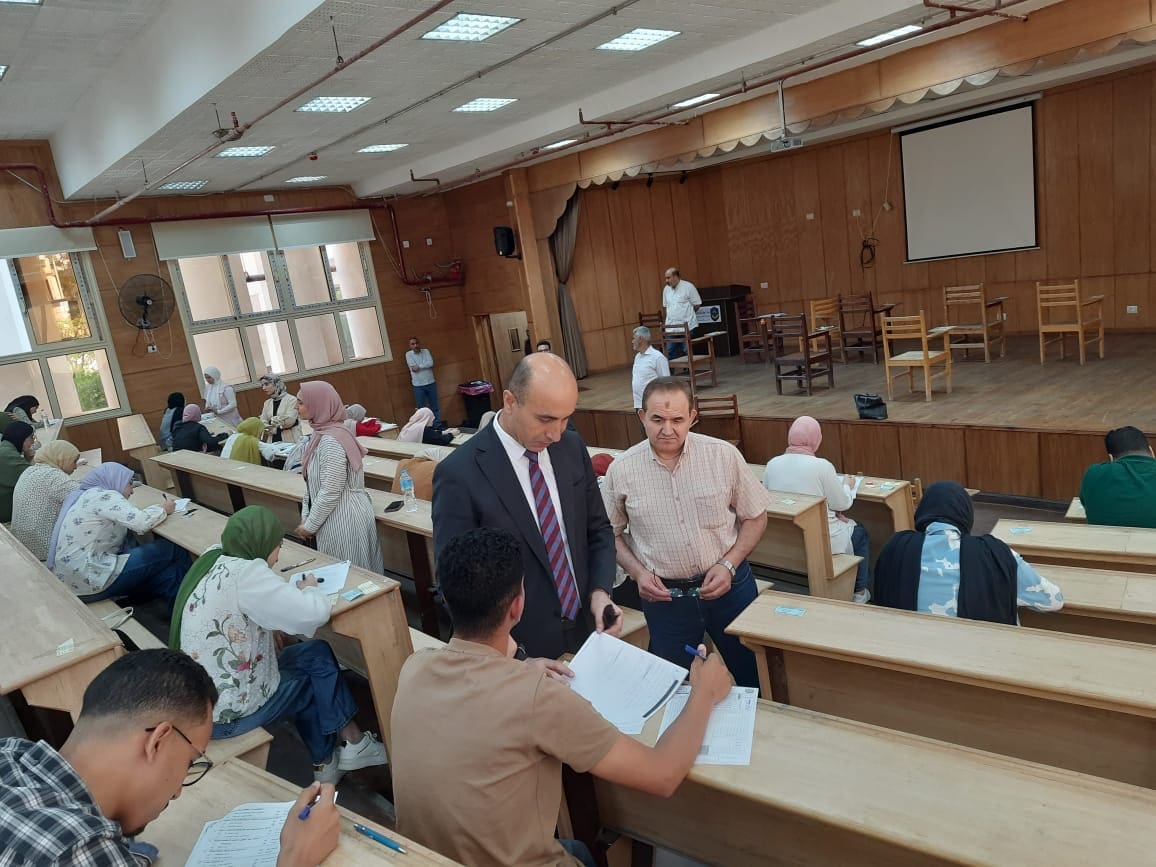 رئيس جامعة دمنهور يشدد على تهيئة اللجان الخاصة للطلاب ذوي الهمم 1 d825dc8f 41aa 4bd2 b530 fda08d83d832 جامعة دمنهور رئيس جامعة دمنهور يشدد على تهيئة اللجان الخاصة للطلاب ذوي الهمم موقع في الجامعة