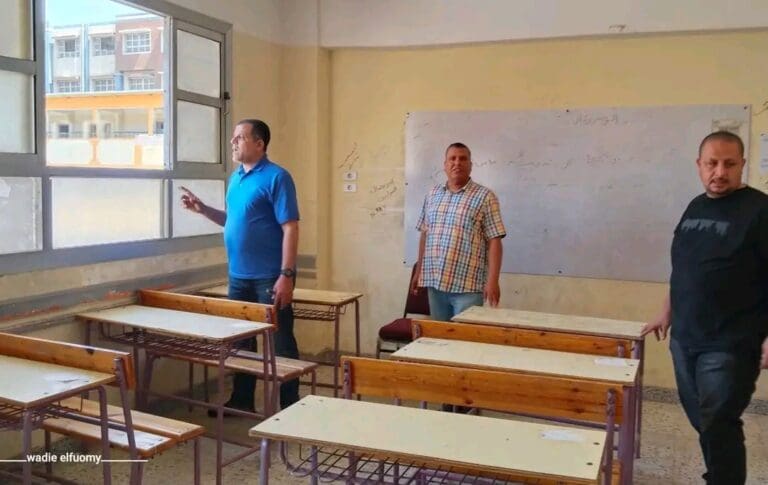 قبل ساعات من انطلاق ماراثون الثانوية العامة.. وكيل تعليم دمياط في جولة ميدانية لتأمين اللجان وراحة الطلاب 2 1749890088226 الثانوية قبل ساعات من انطلاق ماراثون الثانوية العامة.. وكيل تعليم دمياط في جولة ميدانية لتأمين اللجان وراحة الطلاب موقع في الجامعة