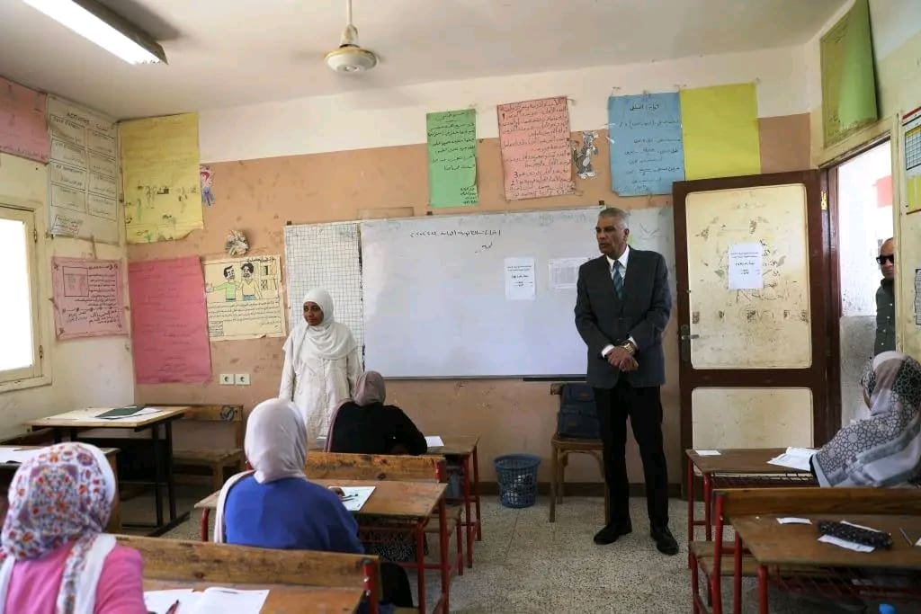 محافظ أسوان: ضرورة الإلتزام بمنع الغش ليحصل كل طالب على حقه كاملاً 1 1749987850572 محافظ أسوان محافظ أسوان: ضرورة الإلتزام بمنع الغش ليحصل كل طالب على حقه كاملاً موقع في الجامعة