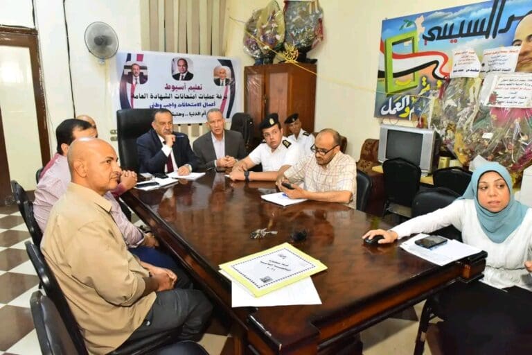 محافظ أسيوط يطمئن على الحالة الصحية للمراقبين المصابين 14 1750165112369 خلاصة محافظ أسيوط يطمئن على الحالة الصحية للمراقبين المصابين موقع في الجامعة