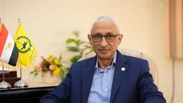 1750599679437 الشهادة الإعدادية بنسبة 75.6.. محافظ شمال سيناء يعتمد نتيجة الشهادة الإعدادية 2025 موقع في الجامعة