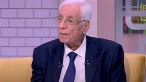 315 حسام موافي يحذر من نقص الكورتيزون حسام موافي يحذر من نقص الكورتيزون: اضطراب الصوديوم والبوتاسيوم أبرز مخاطره.. فيديو موقع في الجامعة