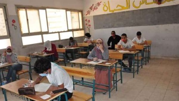 439 نماذج الشهادة الإعدادية 2025.. أداء 126 ألف طالب وطالبة امتحانات الجبر والدراسات بالدقهلية اليوم موقع في الجامعة