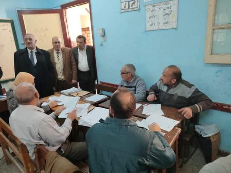 مصدر بالتعليم: أوائل الثانوية العامة 2025 يتجاوزون 30 طالبًا وطالبة 18 وكيل وزارة التعليم يشيد بجهود العاملين في كنترول الشهادة الإعدادية بالمنصورة