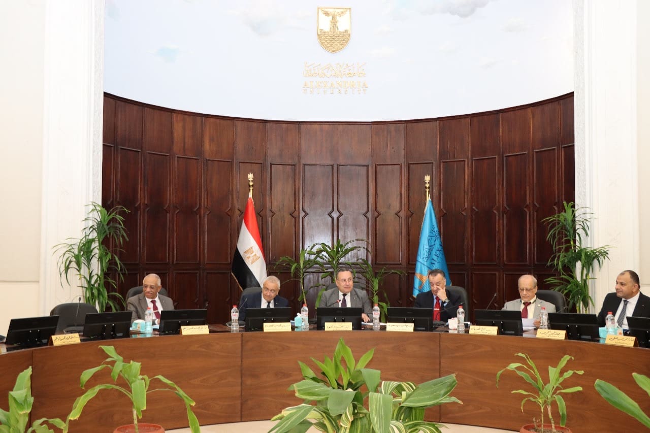 935f9622 bb28 4868 9412 c8c688ab7b5c طلاب مجلس جامعة الإسكندرية يهنئ الرئيس السيسي والشعب المصري بثورة 30 يونيو ويعتمد الخريطة الزمنية للعام الجامعي 2025/2026 موقع في الجامعة