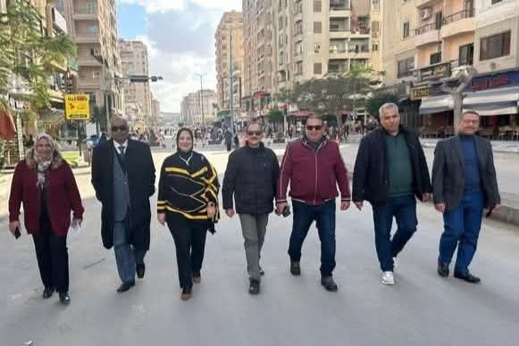 وكيل تعليم مطروح تشيد بانضباط امتحانات الإعدادية وتكرّم القيادات التعليمية