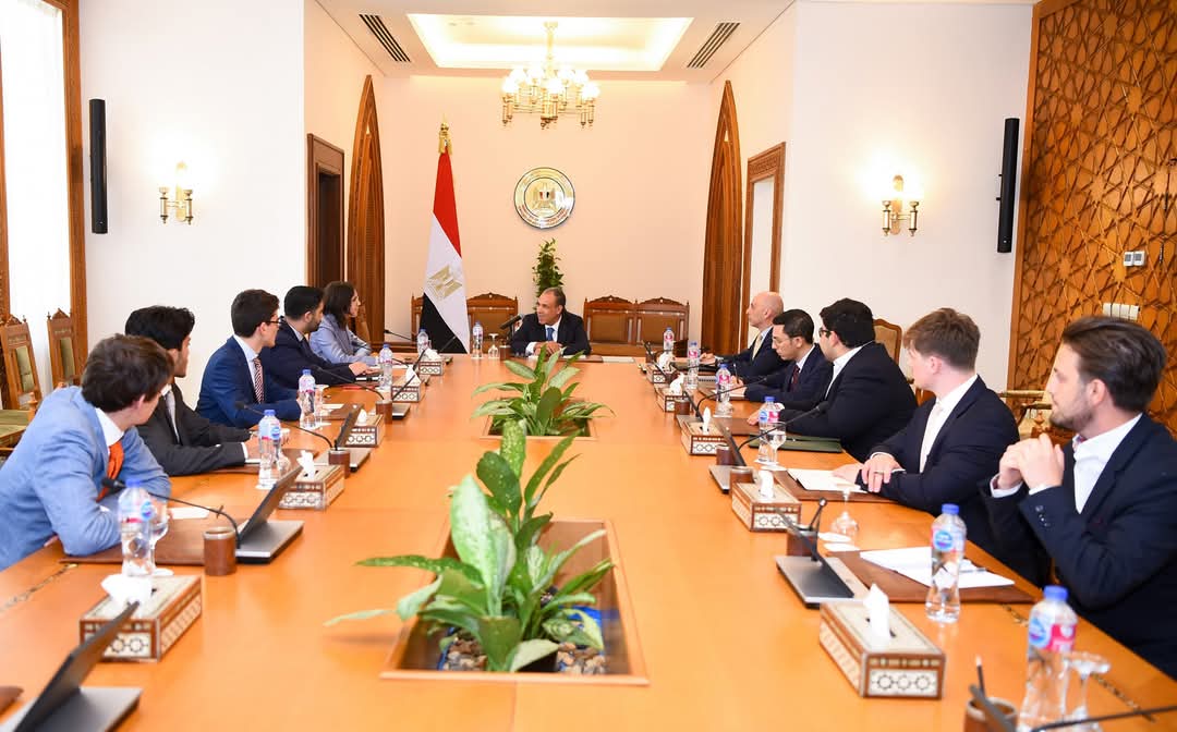 IMG 20250610 WA0095 رئيس وزير الخارجية والهجرة يلتقي بمجموعة من الطلاب في الجامعات بالمملكة المتحدة موقع في الجامعة