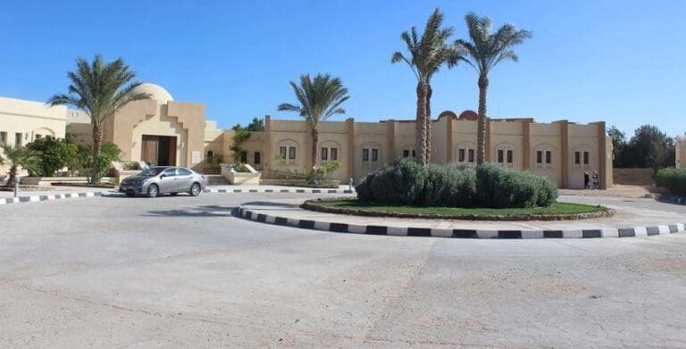 "تعليم مجاني وفرص واعدة".. كل ما تريد معرفته عن المعهد الفني للتمريض في الجونة 7 IMG 20250611 WA0006 وزير التعليم السابق "تعليم مجاني وفرص واعدة".. كل ما تريد معرفته عن المعهد الفني للتمريض في الجونة موقع في الجامعة