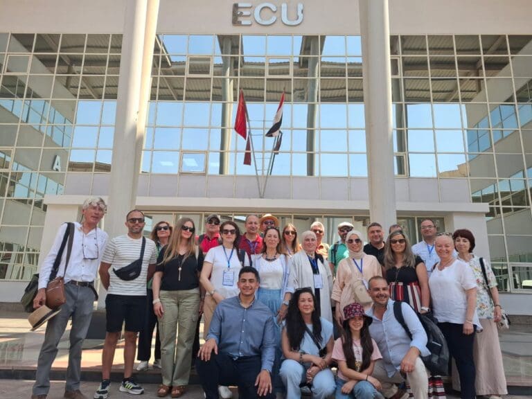 الجامعة المصرية الصينية تختتم مشروع يهدف لمعالجة التحديات الزراعية والموارد المائية بمنطقة البحر المتوسط 1 IMG 20250616 WA0116 الجامعة الجامعة المصرية الصينية تختتم مشروع يهدف لمعالجة التحديات الزراعية والموارد المائية بمنطقة البحر المتوسط موقع في الجامعة